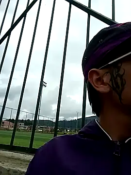 Snapshot of Cuervo_maniaco chatting on January 5, 2025, 5:51 pm Cuervo maniaco online show from January 5, 2025, 5:51 pm