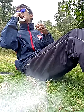 Cuervo maniaco online show from November 5, 2025, 6:41 pm