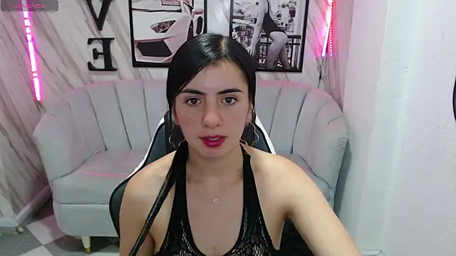  samantha b online show from December 21, 2024, 3:53 pm