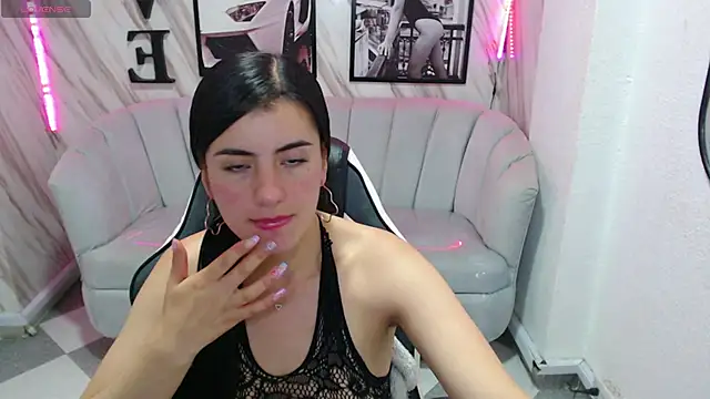  samantha b online show from December 21, 2024, 6:55 pm