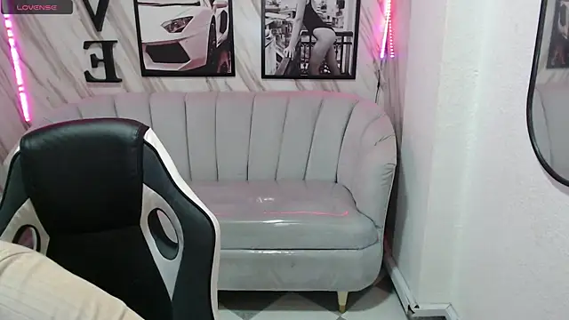  samantha b online show from December 28, 2024, 12:35 pm