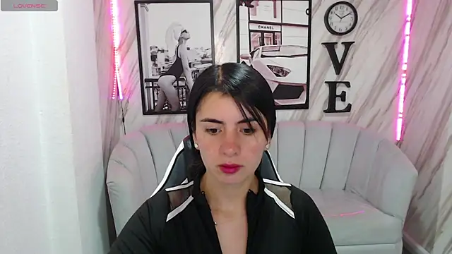  samantha b online show from January 8, 2025, 12:47 pm