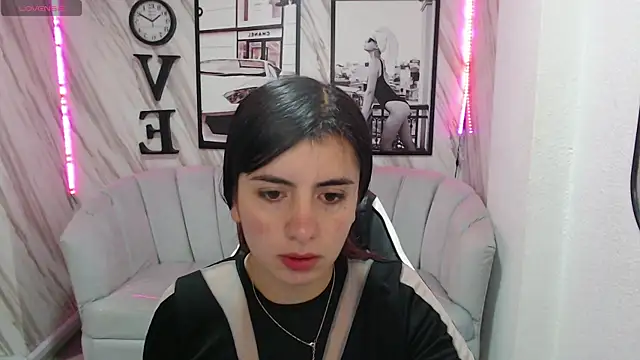  samantha b online show from January 19, 2025, 12:39 pm