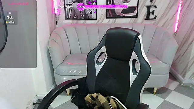  samantha b online show from February 7, 2025, 6:56 pm