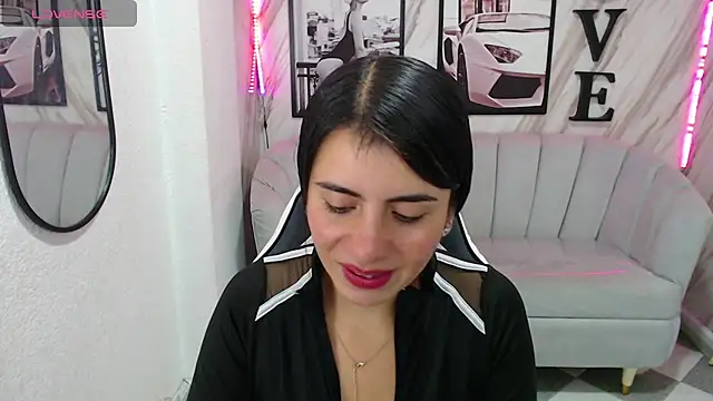  samantha b online show from February 25, 2025, 12:45 pm