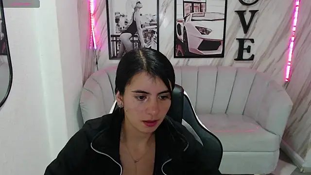  samantha b online show from March 14, 2025, 3:58 pm