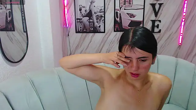  samantha b online show from March 15, 2025, 3:59 pm