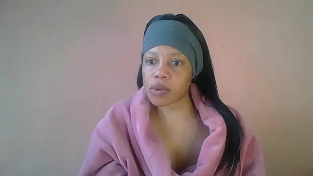 NAUGHTYSHALOTXX online show from June 4, 2026, 9:26 am