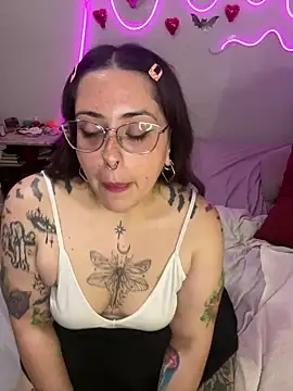 Mizztikaa online show from February 17, 2025, 3:25 am