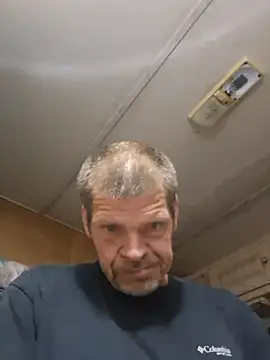 Snapshot of swervenherb chatting on July 7, 2026, 1:15 pm swervenherb online show from July 7, 2026, 1:15 pm