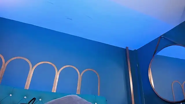 morganlake  online show from October 5, 2025, 3:38 am