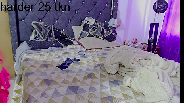 leoytessa 10 online show from March 5, 2025, 5:50 pm