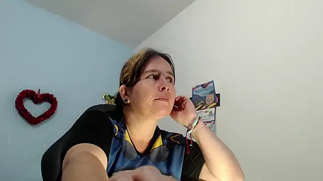 Snapshot of victoria_jones chatting on March 20, 2026, 12:32 pm victoria jones online show from March 20, 2026, 12:32 pm