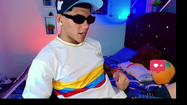 Damian latinxxx online show from March 21, 2025, 9:12 am