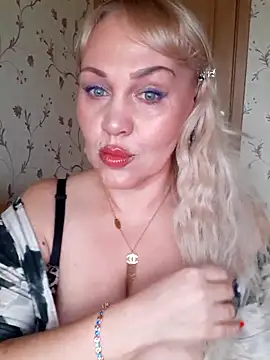 IsabellaBoni online show from March 26, 2026, 6:30 am