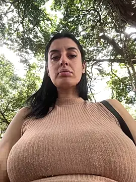 Snapshot of Catmila94 chatting on May 2, 2026, 2:33 pm Catmila94 online show from May 2, 2026, 2:33 pm