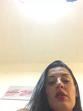 Snapshot of Catmila94 chatting on May 7, 2026, 3:45 am Catmila94 online show from May 7, 2026, 3:45 am
