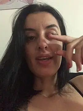 Snapshot of Catmila94 chatting on May 8, 2026, 7:52 pm Catmila94 online show from May 8, 2026, 7:52 pm