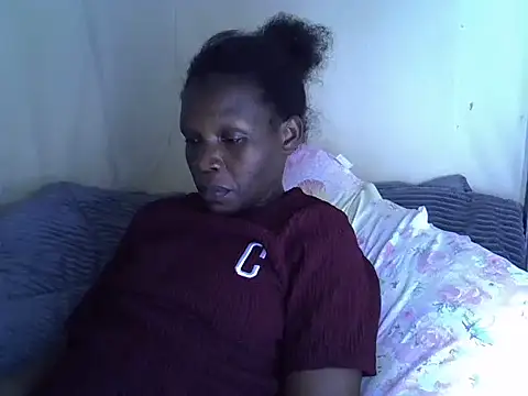 Snapshot of Sweet_serah chatting on November 18, 2025, 6:01 pm Sweet serah online show from November 18, 2025, 6:01 pm