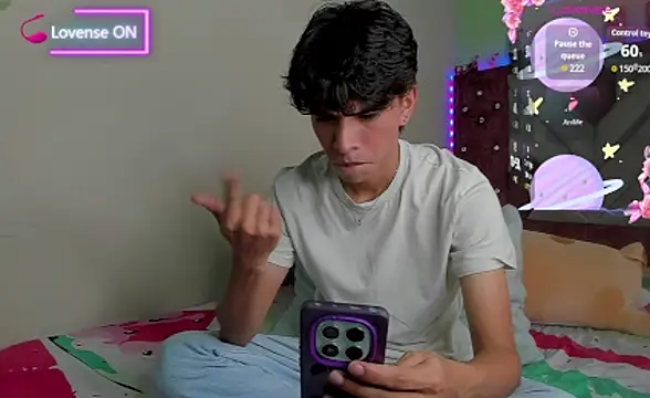 Santy carrington online show from December 5, 2025, 3:15 am