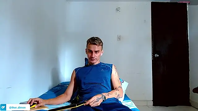 Snapshot of bray_hotboy777 chatting on August 1, 2026, 3:55 pm bray hotboy777 online show from August 1, 2026, 3:55 pm