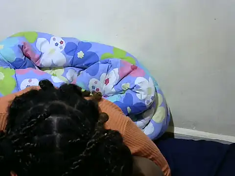 Snapshot of Thicky_kyla chatting on May 24, 2026, 12:54 pm Thicky kyla online show from May 24, 2026, 12:54 pm