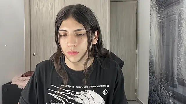 gabriel  manson online show from December 2, 2025, 11:56 pm