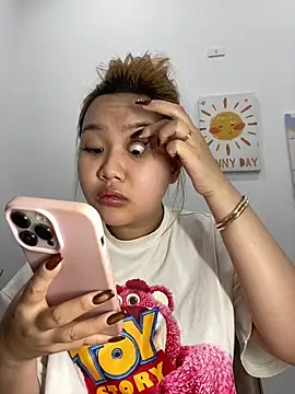 Odette68 online show from March 17, 2026, 5:00 am