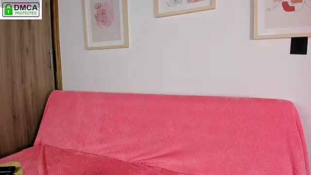 Snapshot of Veronica_isaza__ chatting on April 27, 2026, 12:58 pm Veronica isaza online show from April 27, 2026, 12:58 pm