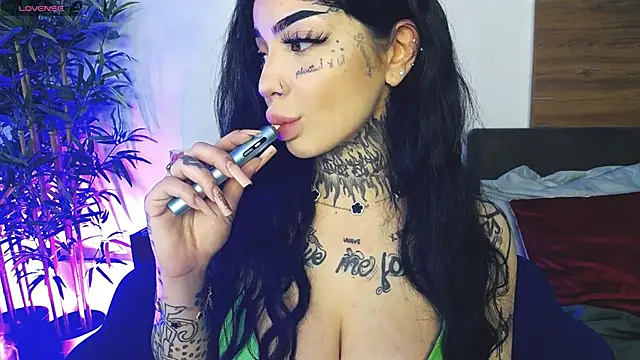 CreamyInkky  online show from April 12, 2026, 5:45 am