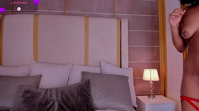 Snapshot of CamilaFoox1 chatting on March 14, 2025, 5:57 pm CamilaFoox1 online show from March 14, 2025, 5:57 pm