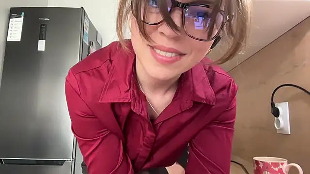 Victoria1Love online show from May 16, 2026, 10:36 am