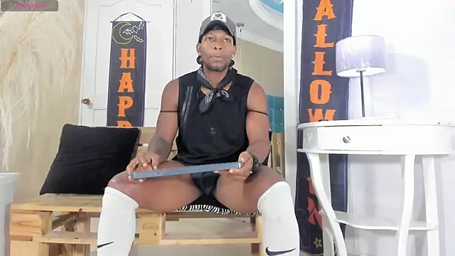 RicoBrown777  online show from October 18, 2025, 4:37 am