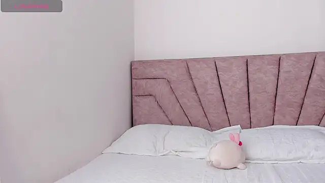 SavannahWildee online show from November 11, 2025, 2:39 pm