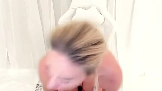 Snapshot of PorchaPlay chatting on January 30, 2025, 8:01 am PorchaPlay online show from January 30, 2025, 8:01 am