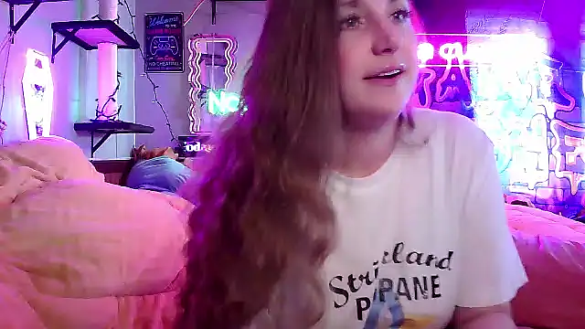 mirannacult online show from February 24, 2025, 5:31 pm