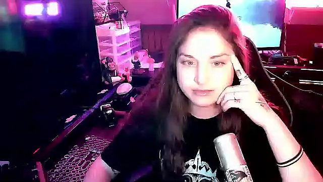 mirannacult online show from September 22, 2025, 5:20 am