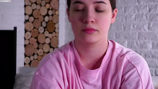 LowOncoming online show from April 15, 2026, 2:07 am