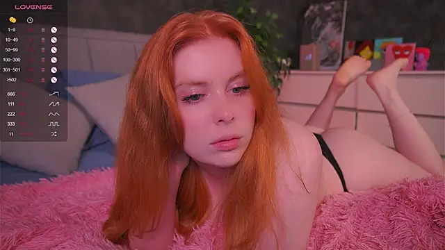 RedHotVixen0 online show from September 9, 2025, 11:48 pm