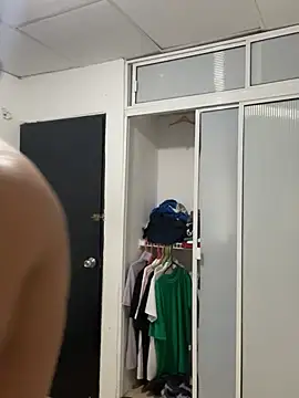 Snapshot of Mentriplex chatting on February 2, 2026, 12:20 am Mentriplex online show from February 2, 2026, 12:20 am