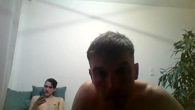 duoboys online show from April 30, 2026, 4:35 pm