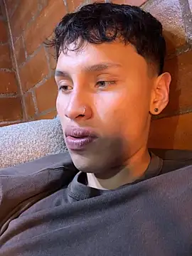 pipeynick online show from October 10, 2025, 1:26 am