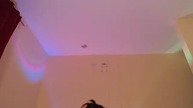  maiahairy  online show from December 10, 2024, 1:32 am