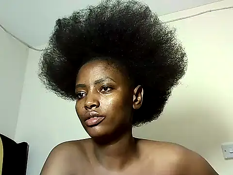 Snapshot of nanaswee chatting on June 12, 2026, 4:17 pm nanaswee online show from June 12, 2026, 4:17 pm