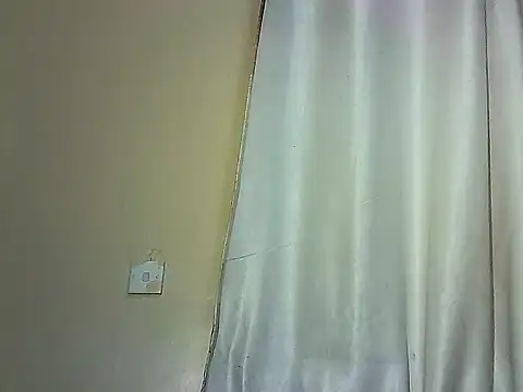 Snapshot of nanaswee chatting on July 9, 2026, 4:11 pm nanaswee online show from July 9, 2026, 4:11 pm
