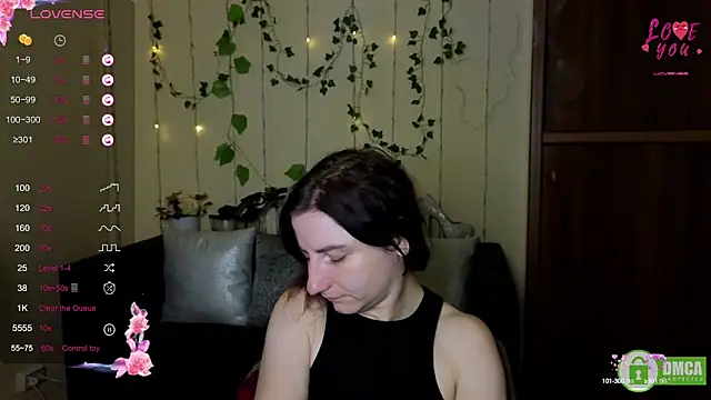 Muse kitty jenia online show from September 13, 2025, 5:29 am