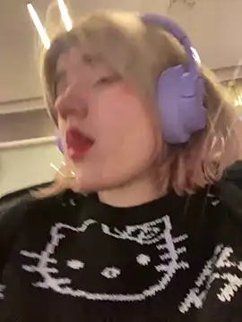 Baby  Naughty online show from December 13, 2024, 1:12 pm