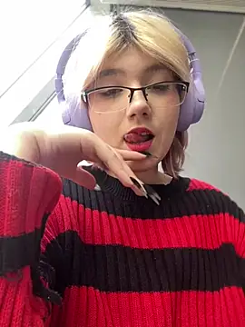 Baby  Naughty online show from February 17, 2025, 11:13 am