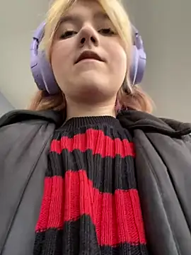 Baby  Naughty online show from March 19, 2025, 8:12 am