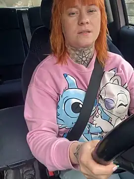 poussichienne online show from March 13, 2026, 11:17 am